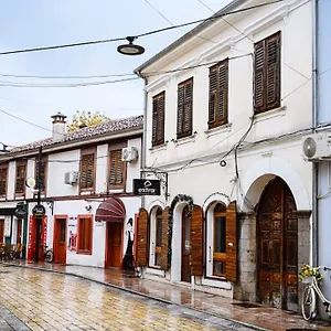 επισκεφθείτε το ξενοδοχείο